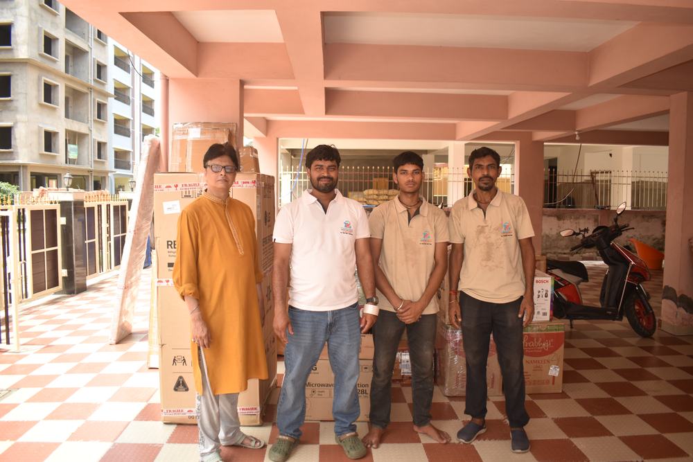 1BHK apartment move, Bengaluru local